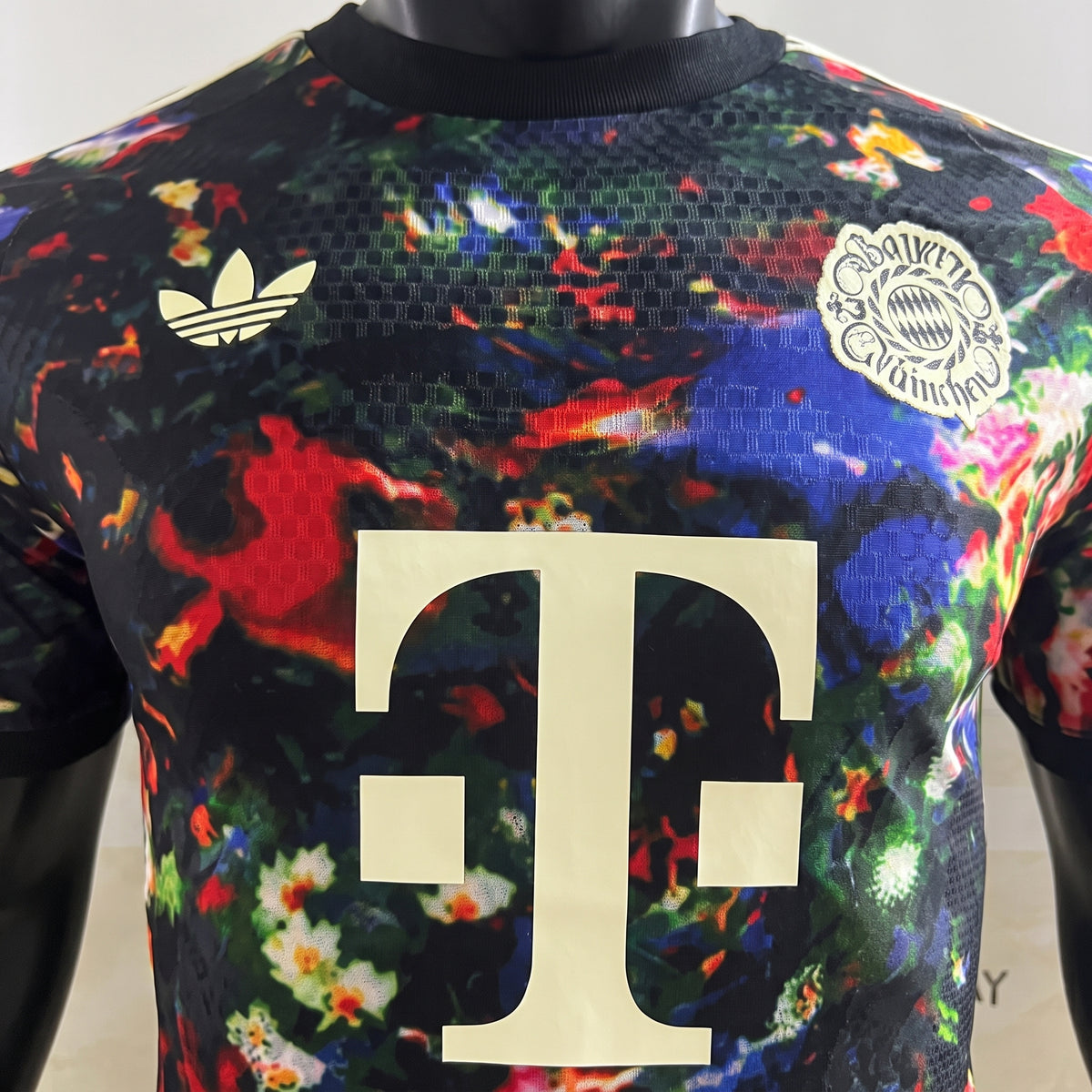 Bayern München 26/27 Oktoberfest Jersey