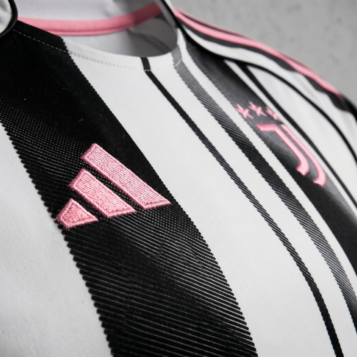 Juventus 25/26 Home Kids Jersey