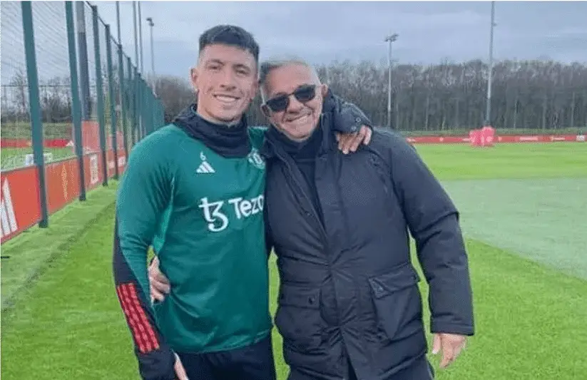 Lisandro Martinez with his father