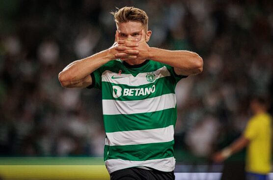 Viktor doing his signature pose while playing for his club. 