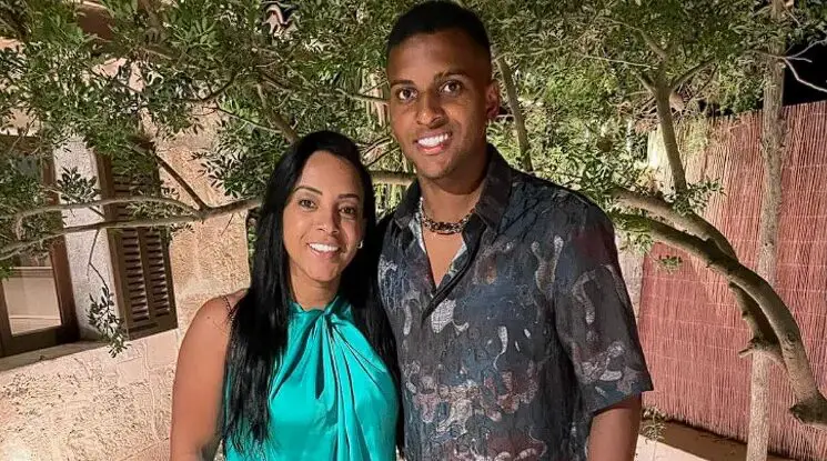 Rodrygo with his mother