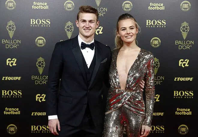 Matthijs de Ligt with his girlfriend. 