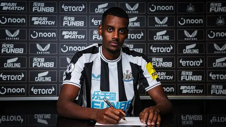 Alexander Isak plays for Newcastle United. 