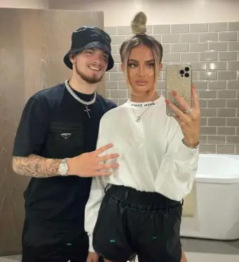 Harvey Elliott with his girlfriend. 