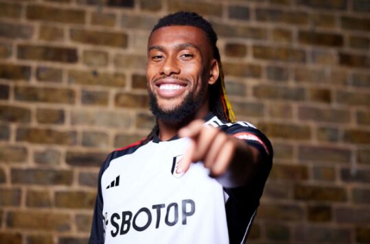 Alex Iwobi currently plays for Fulham. 